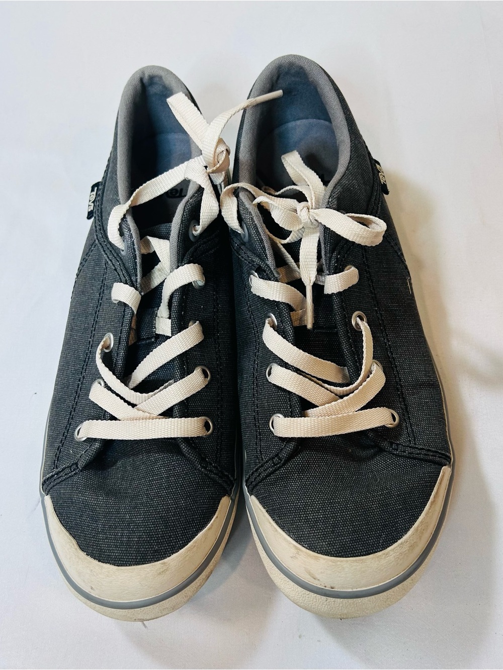 Teva Women’s Freewheel Washed Canvas Sneaker Size Charcoal Gray Size 9.5 EUC